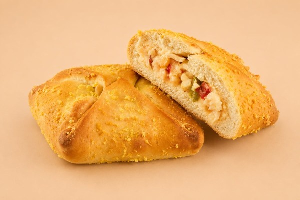 Πίτα Brioche Με Φιλέτο Κοτόπουλο Γραβιέρα Κρήτης Π.Ο.Π. 210γρ Χονδρική