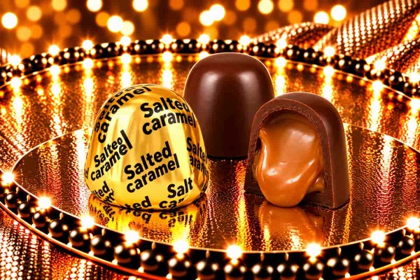 Κέρασμα Salted Caramel Milk με Γέμιση Αλατισμένης Καραμέλας Χονδρικής Κέρασμα Salted Caramel Milk με Γέμιση Αλατισμένης Καραμέλας Χονδρικής